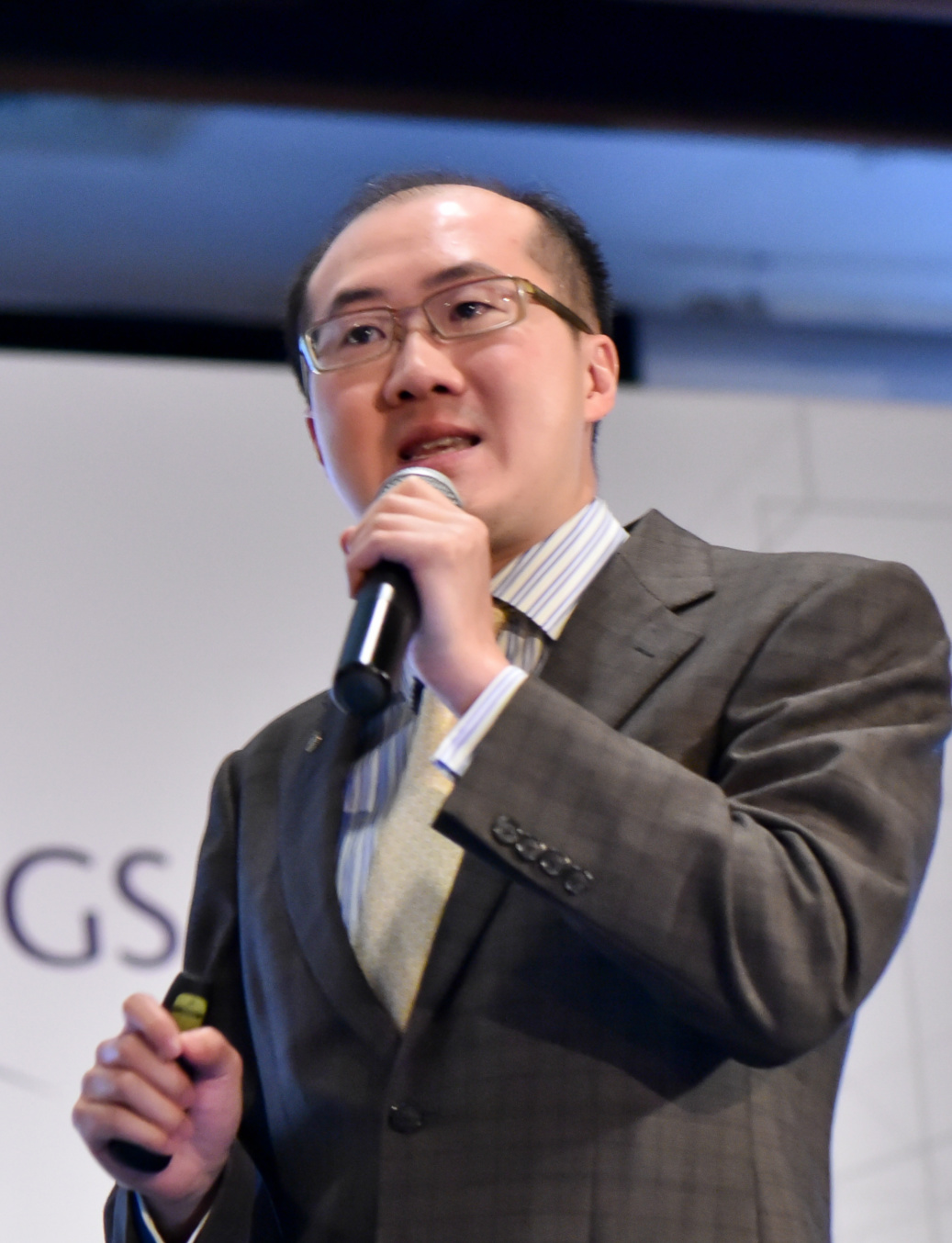Dr. Calvin Kam